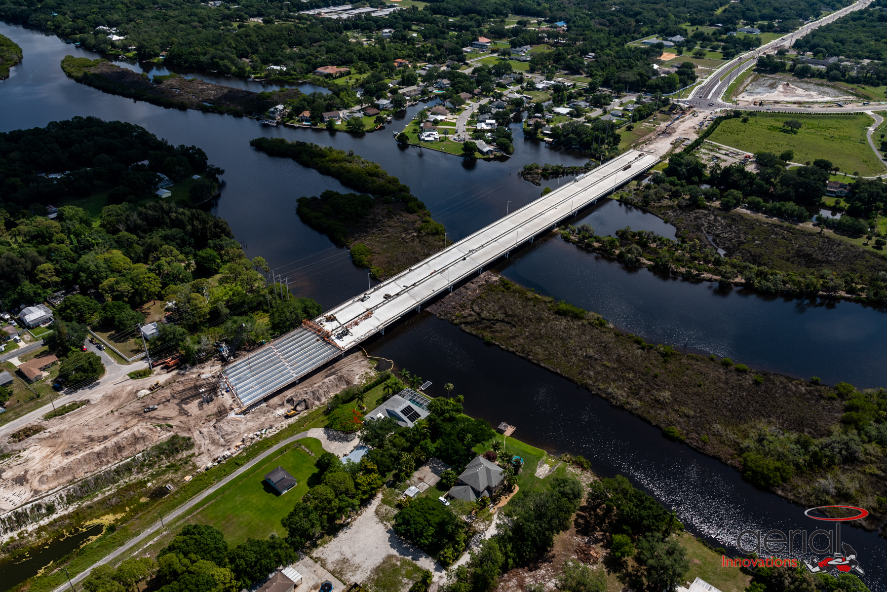 An overall view of the Braden River Bridge
